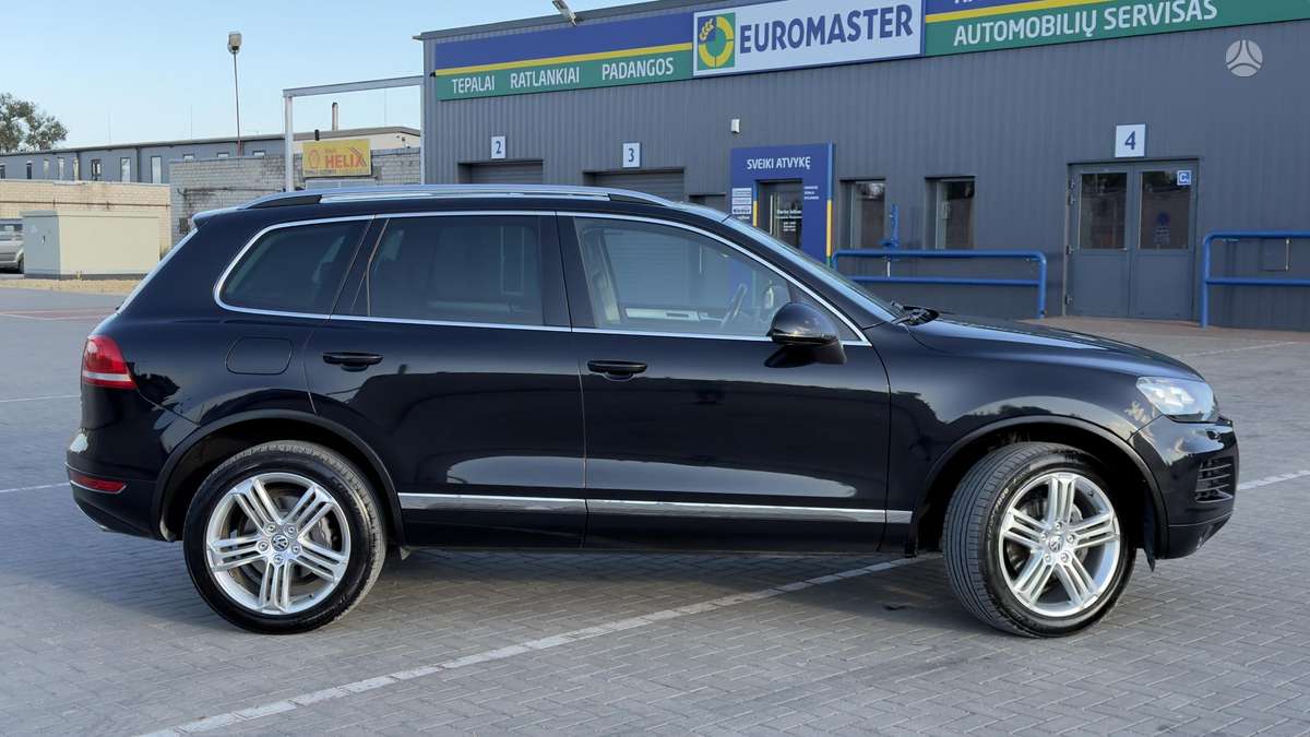 Volkswagen Touareg - 2
