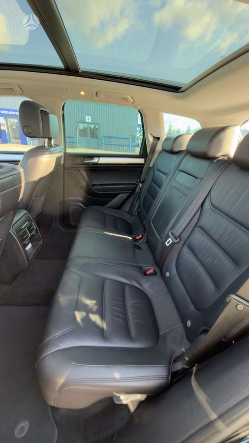 Volkswagen Touareg - 11