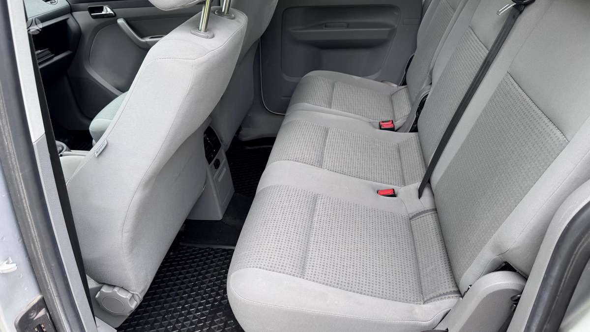Volkswagen Caddy Maxi - 11