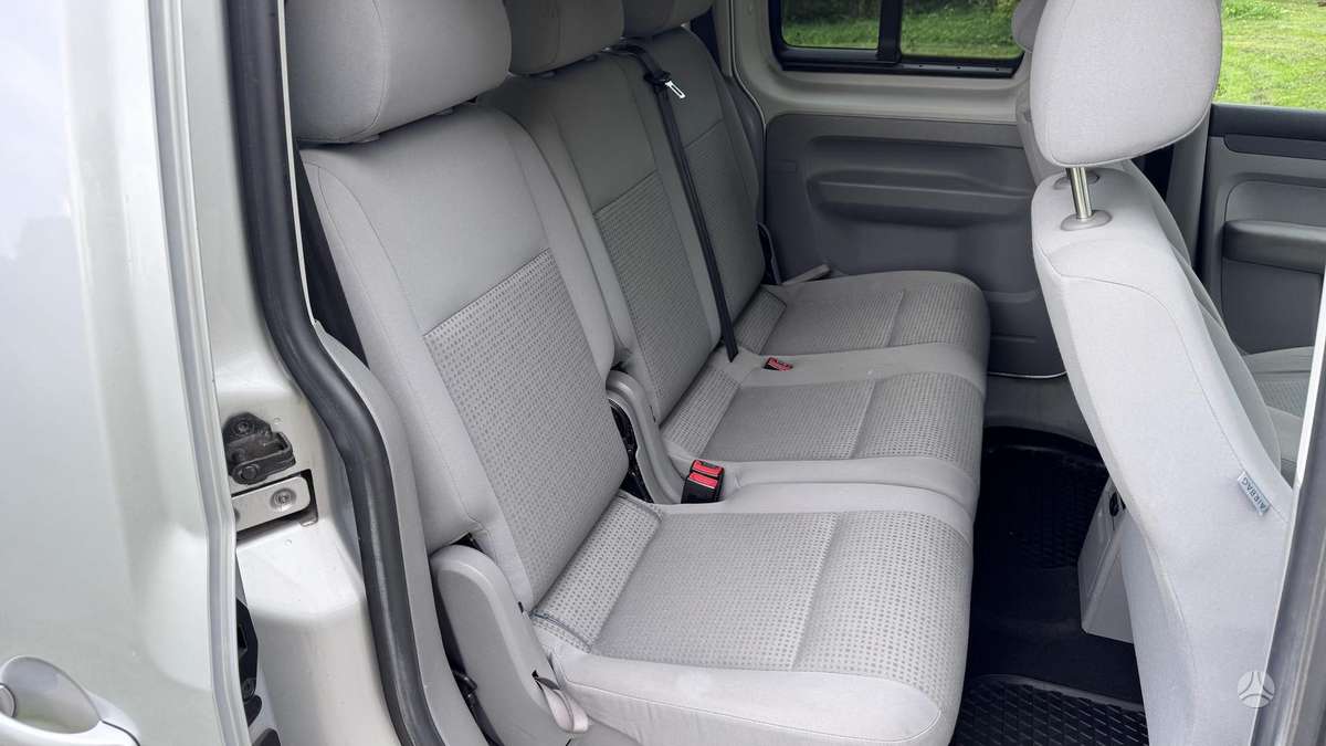 Volkswagen Caddy Maxi - 12
