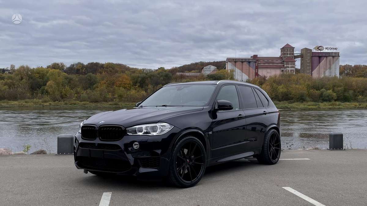 BMW X5, 4.4 l., off-road / crossover