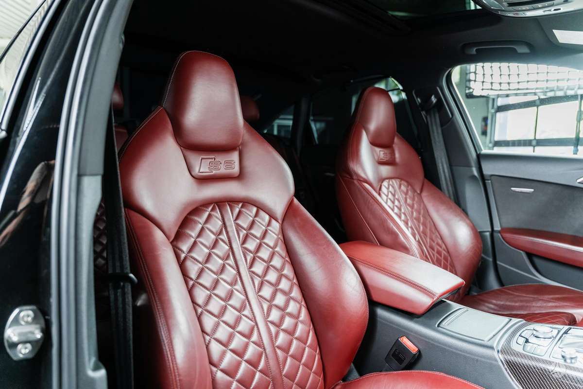 Audi S6, 4.0 l., Седан