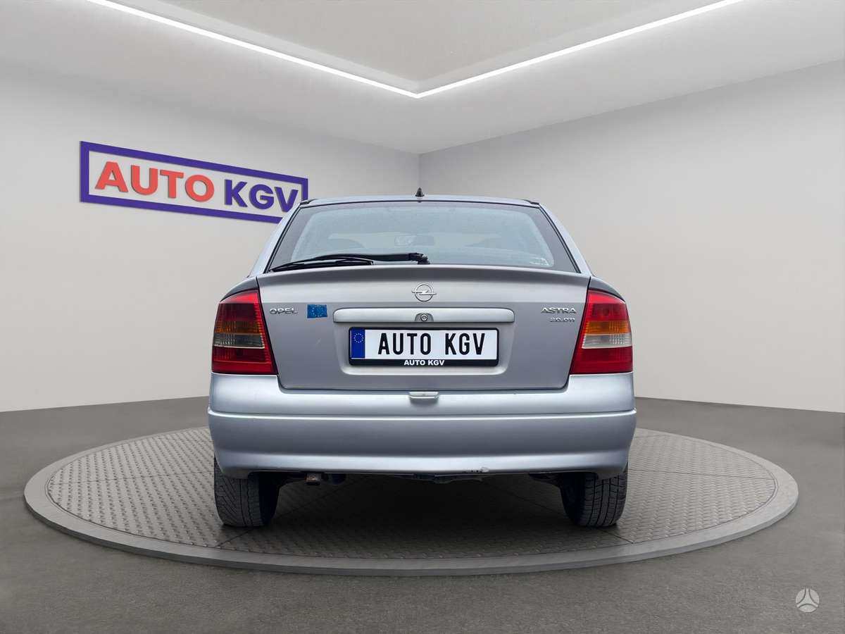 Opel Astra, 2.0 l., Хэтчбек