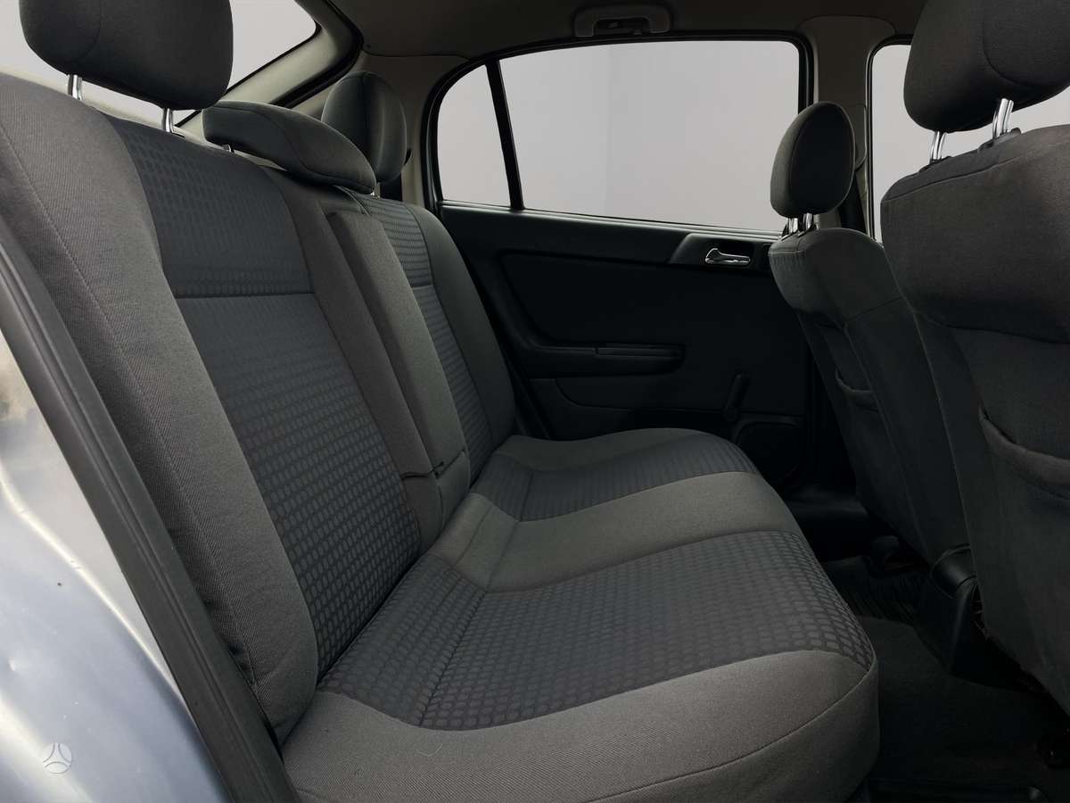 Opel Astra, 2.0 l., Хэтчбек