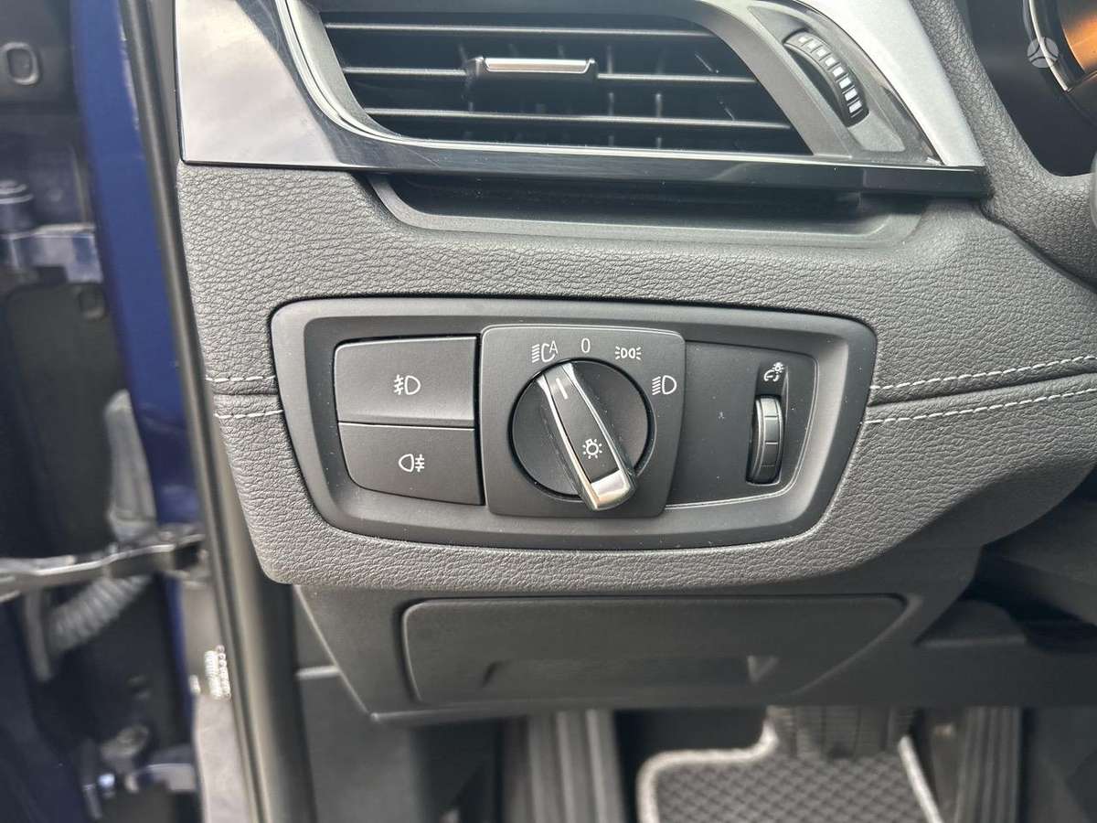 BMW X2, 2.0 l., off-road / crossover