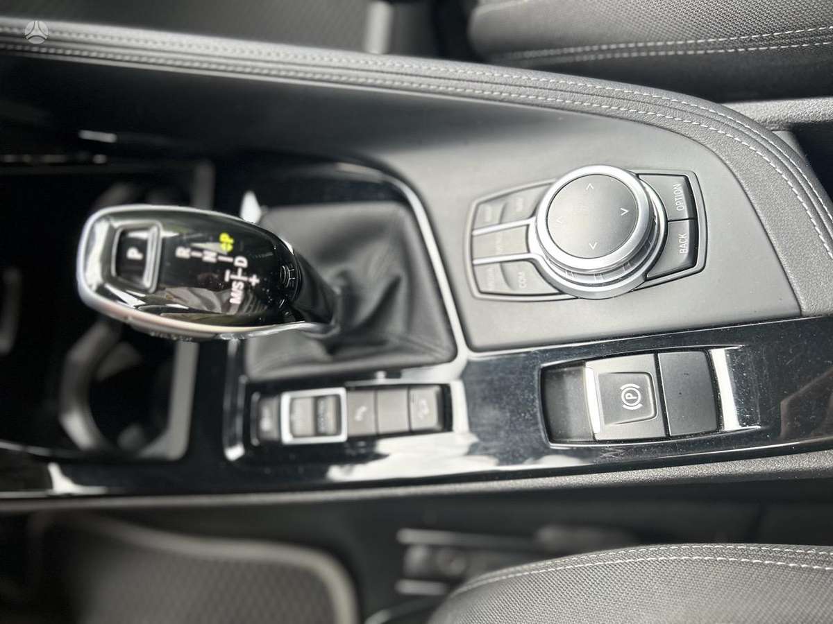BMW X2, 2.0 l., off-road / crossover