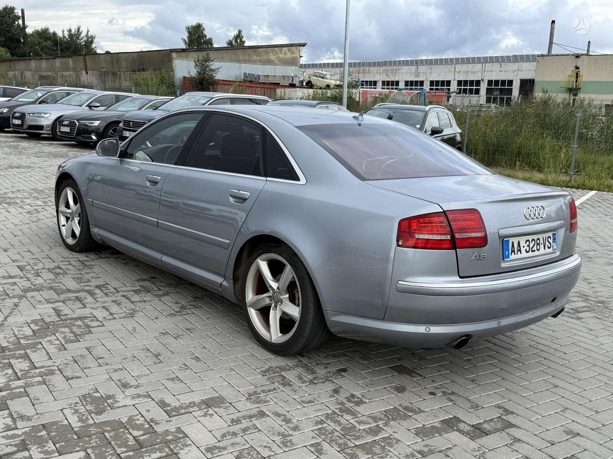 Audi A8, 3.0 l., Седан