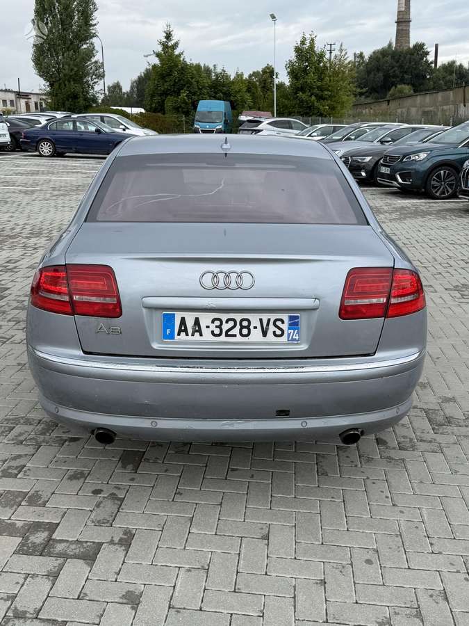 Audi A8, 3.0 l., Седан
