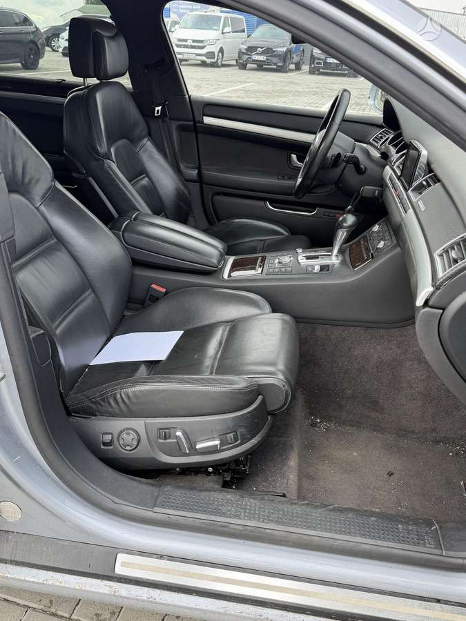 Audi A8, 3.0 l., Седан
