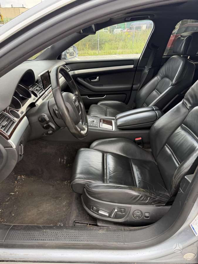 Audi A8, 3.0 l., Седан