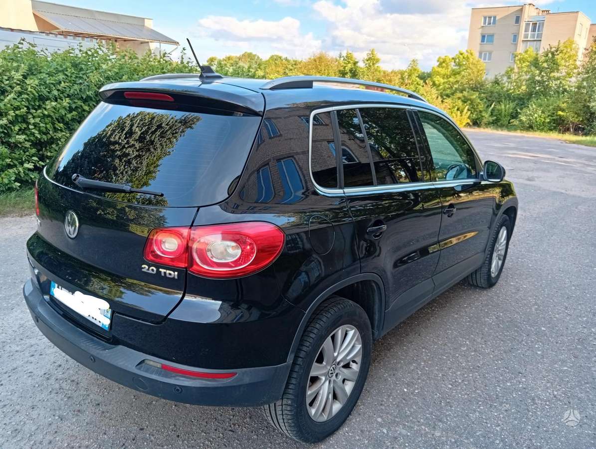 Volkswagen Tiguan - 3
