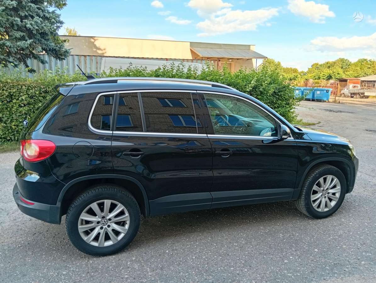 Volkswagen Tiguan - 5