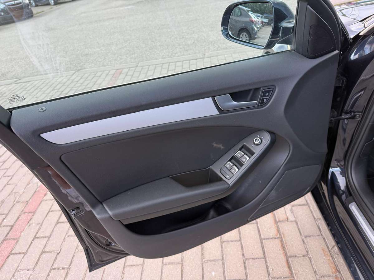 Audi A4, 2.0 l., Универсал
