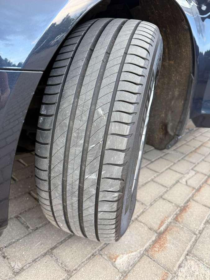 Audi A4, 2.0 l., universalas