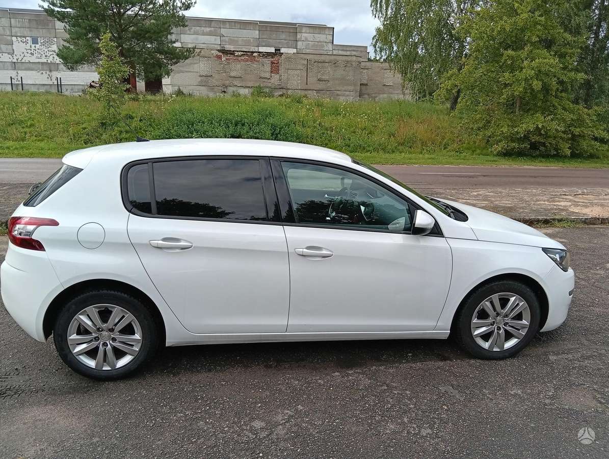 Peugeot 308, 1.6 l., hatchback