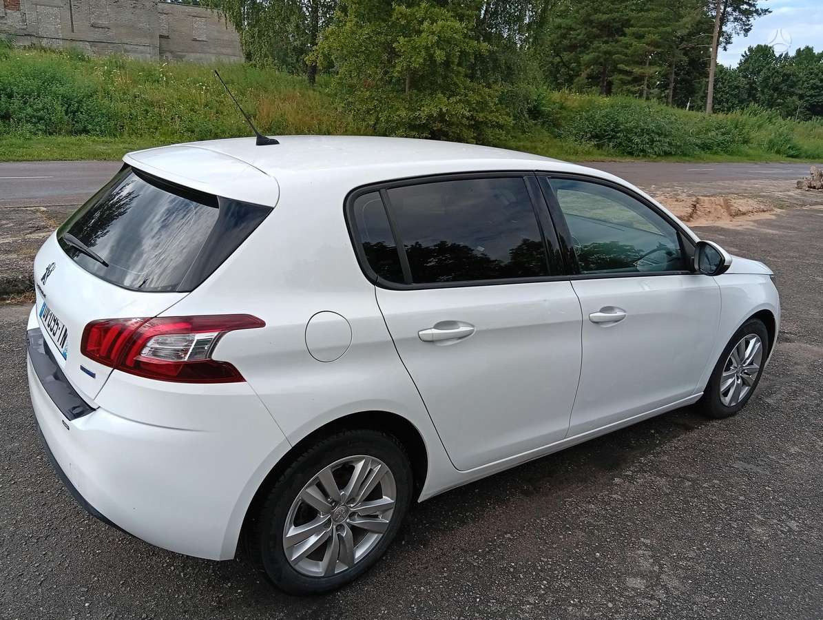 Peugeot 308, 1.6 l., hatchback