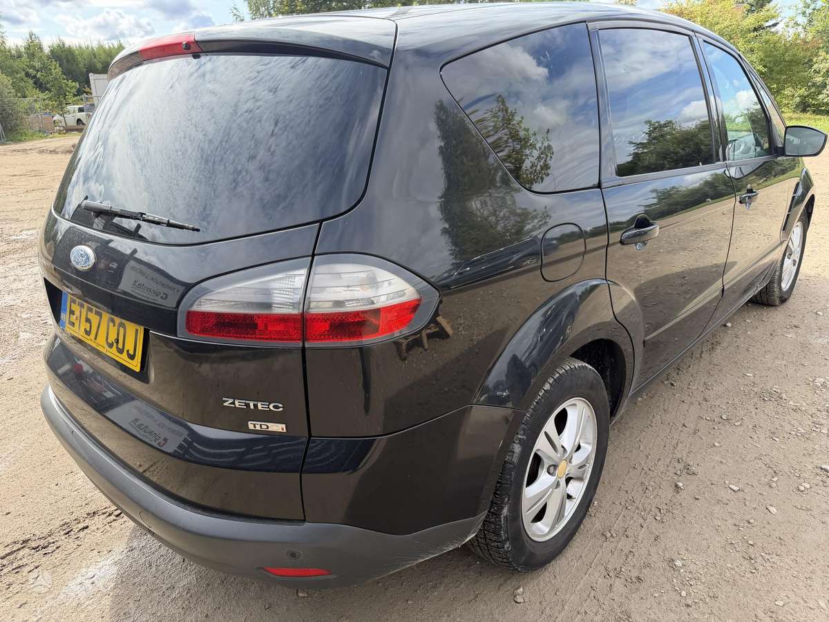 Ford S-MAX kėbulo dalys