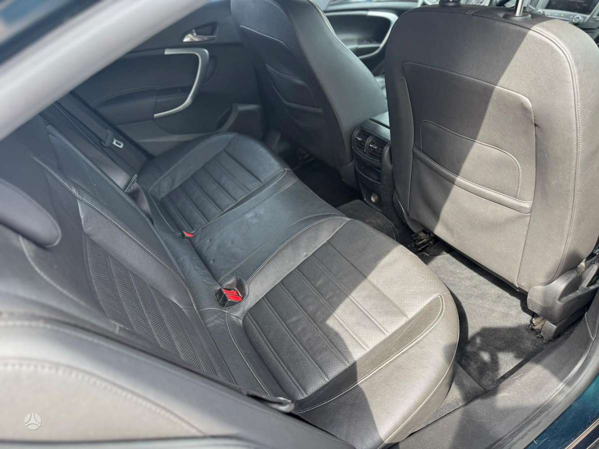 Opel Insignia, 2.0 l., Универсал