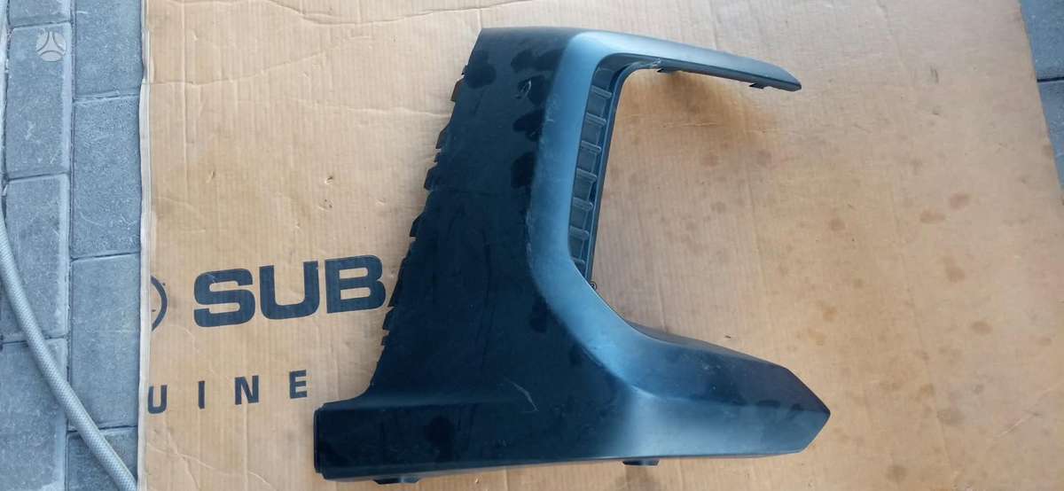 Subaru Outback kėbulo dalys