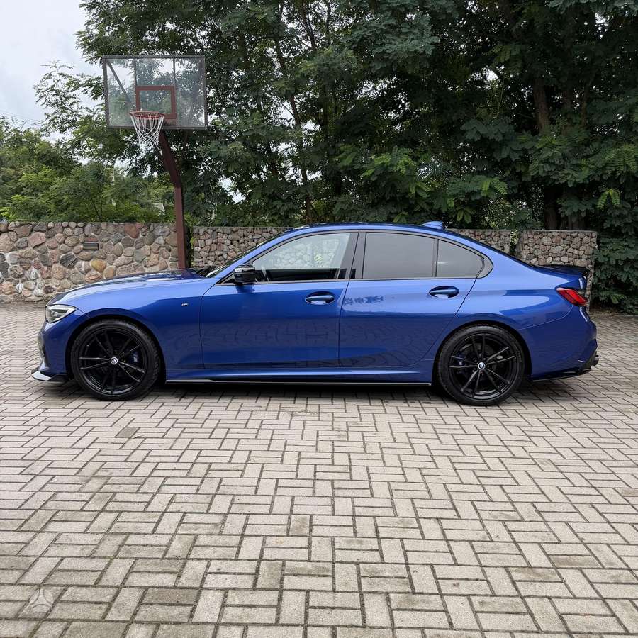 BMW 320, 2.0 l., Седан