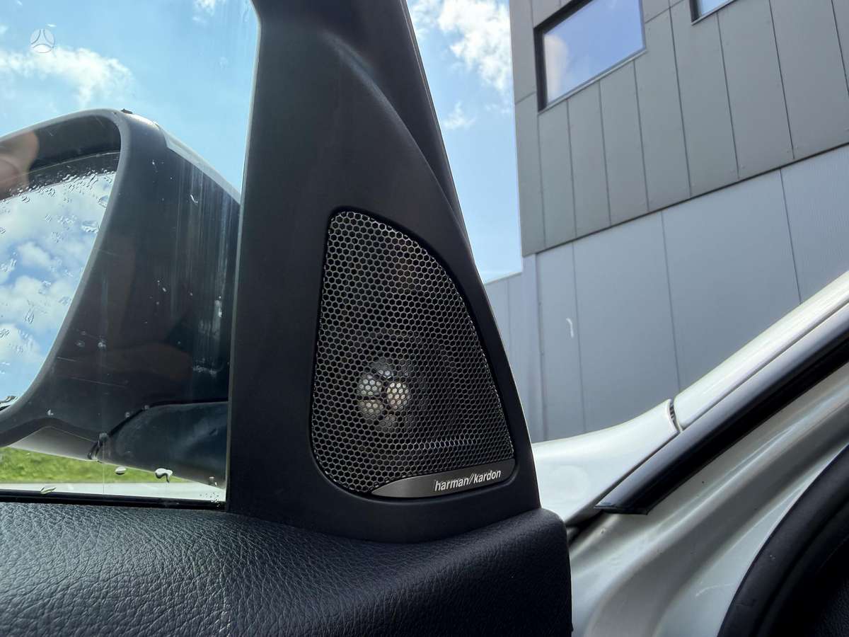 BMW 320, 2.0 l., Седан
