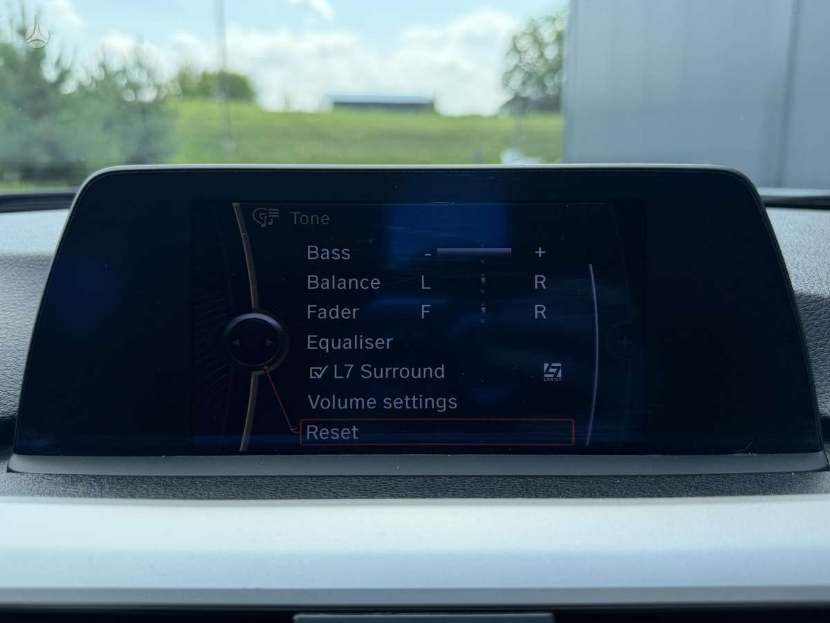 BMW 320, 2.0 l., Седан