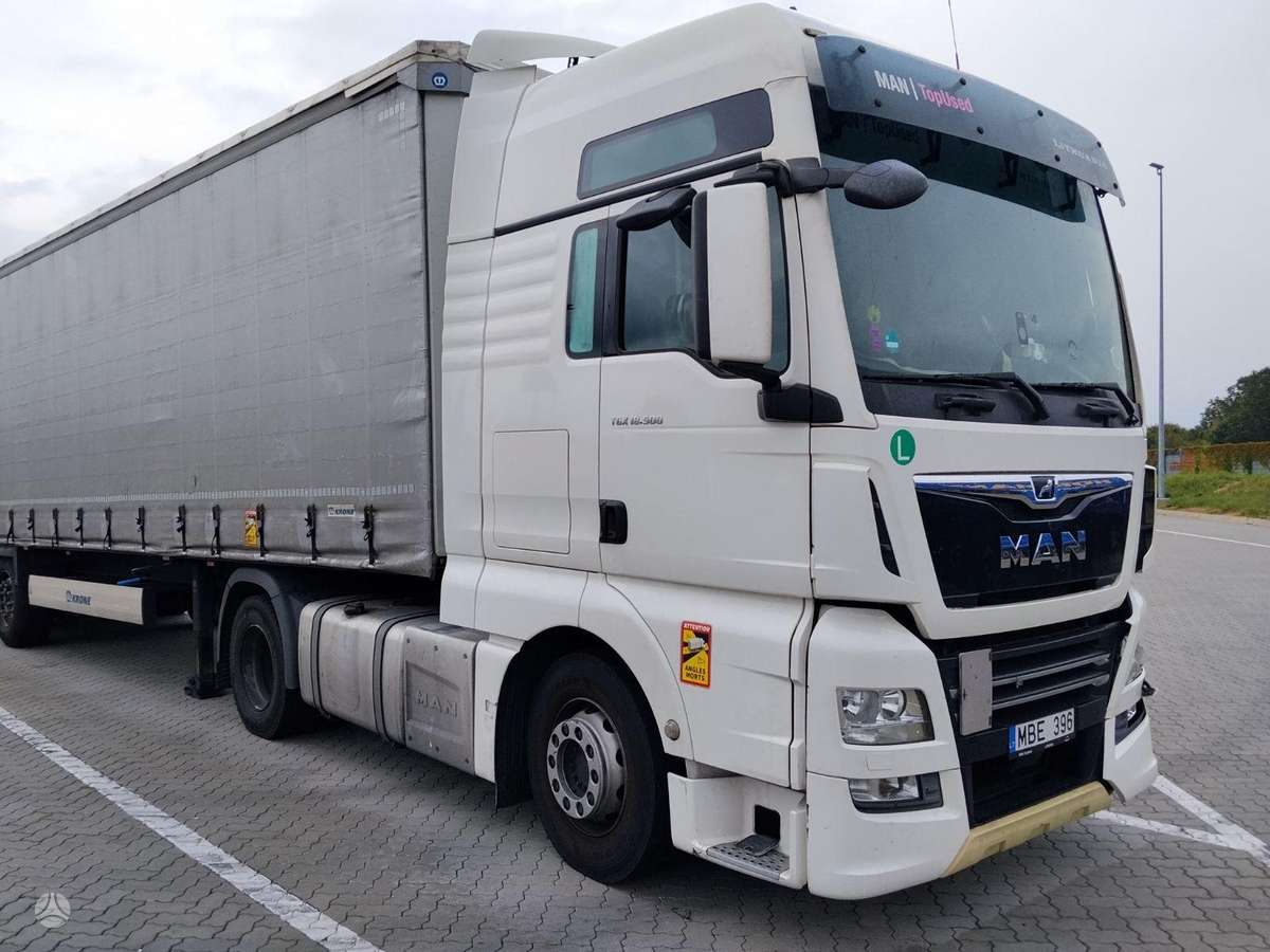 MAN TGX 500, double sleeper