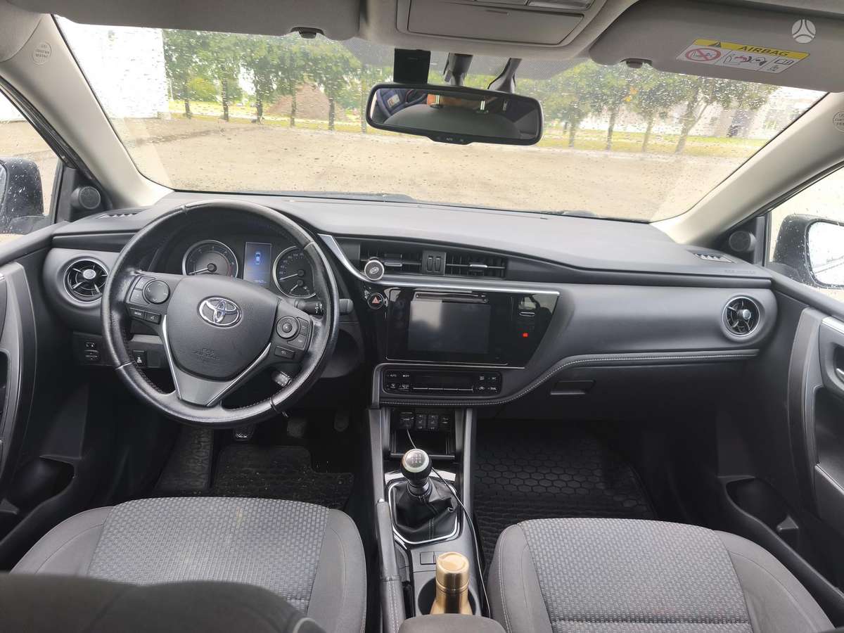 Toyota Corolla, 1.4 l., Седан