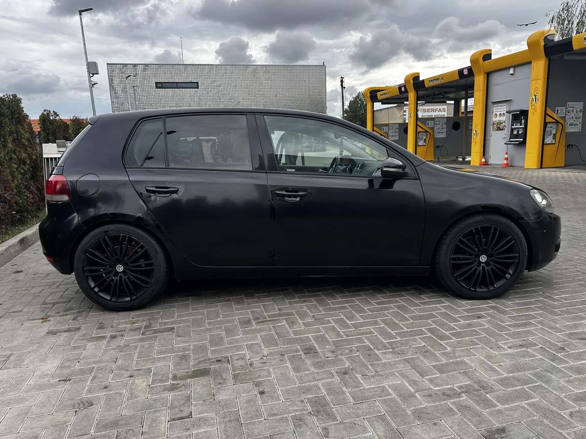 Volkswagen Golf - 3