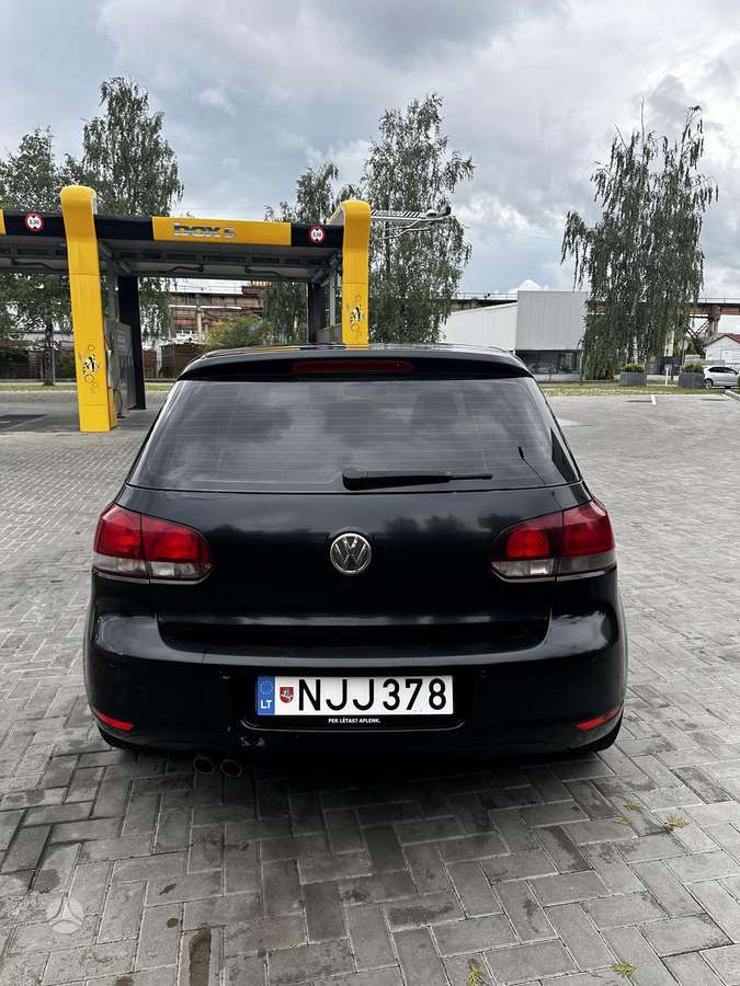 Volkswagen Golf - 4