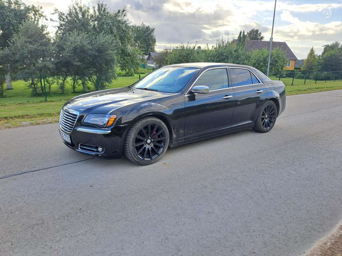 Chrysler 300C, 3.6 l., Седан