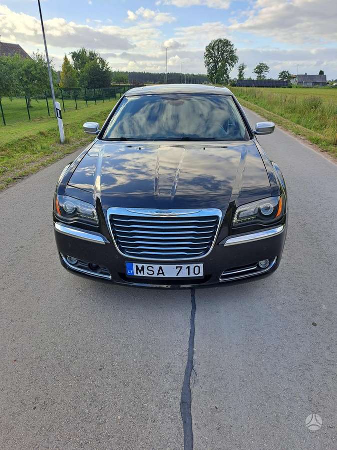 Chrysler 300C, 3.6 l., Седан