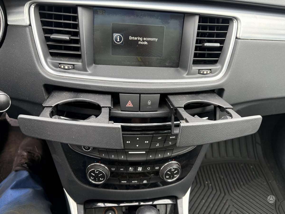Peugeot 508 dalimis