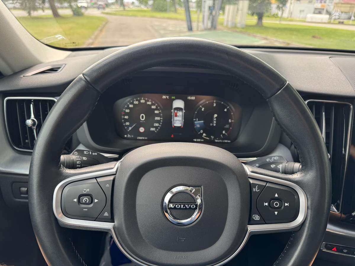 Volvo XC60 - 8