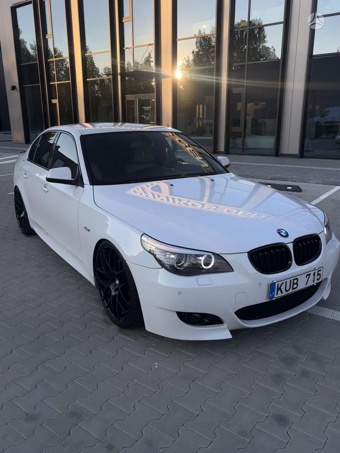 BMW 525, 3.0 l., Седан