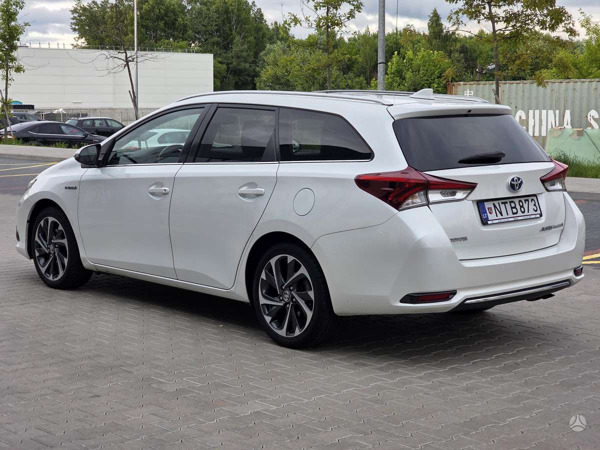 Toyota Auris - 3