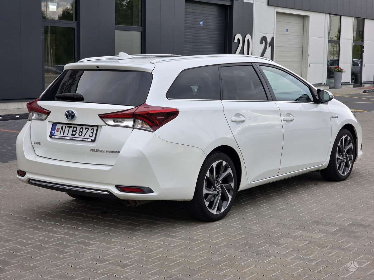 Toyota Auris - 5