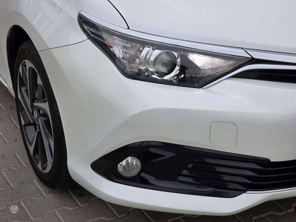 Toyota Auris - 9
