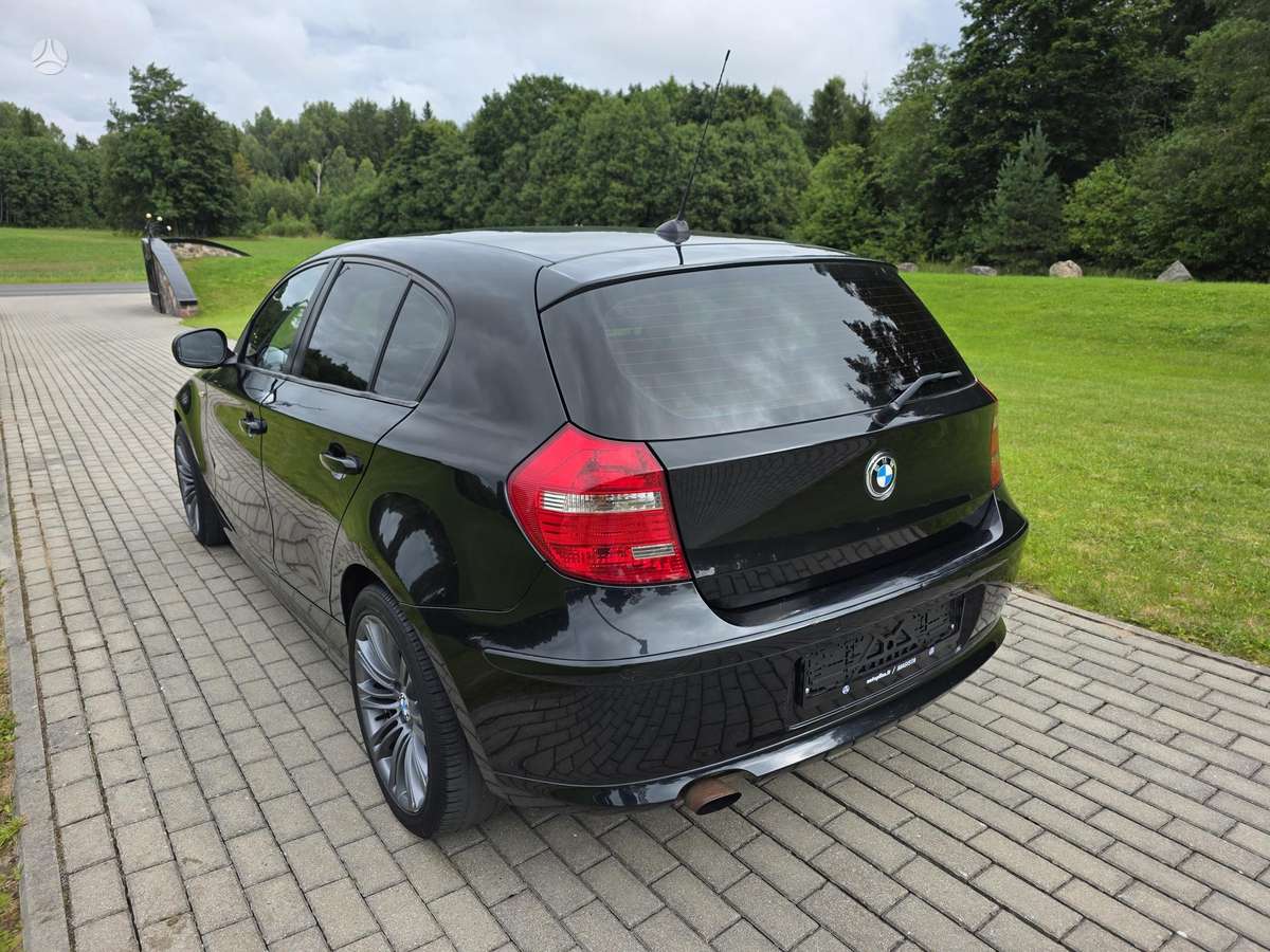 BMW 118, 2.0 l., Хэтчбек