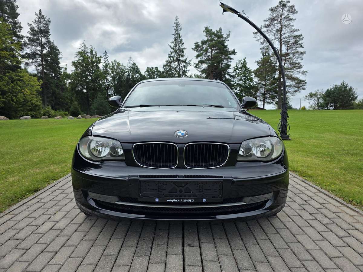 BMW 118, 2.0 l., hatchback