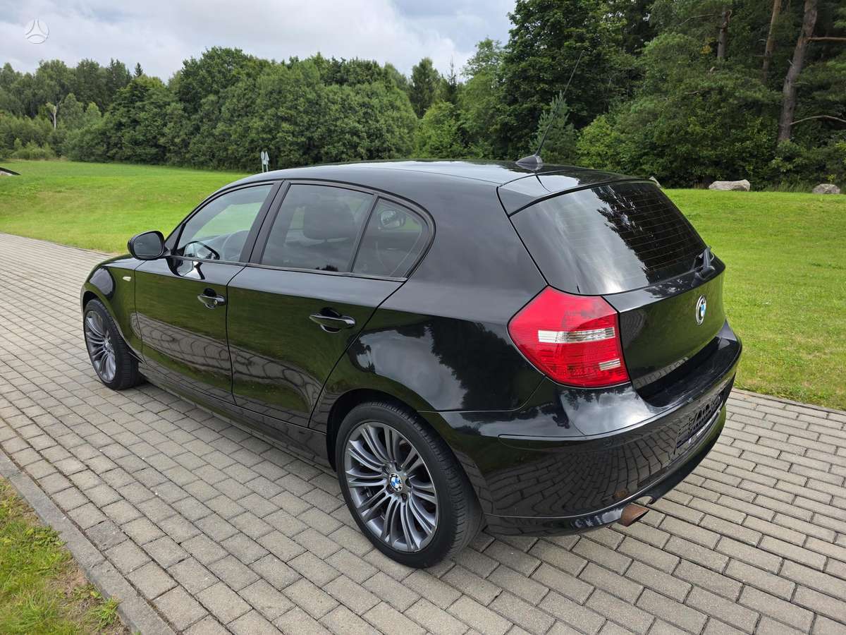 BMW 118, 2.0 l., Хэтчбек