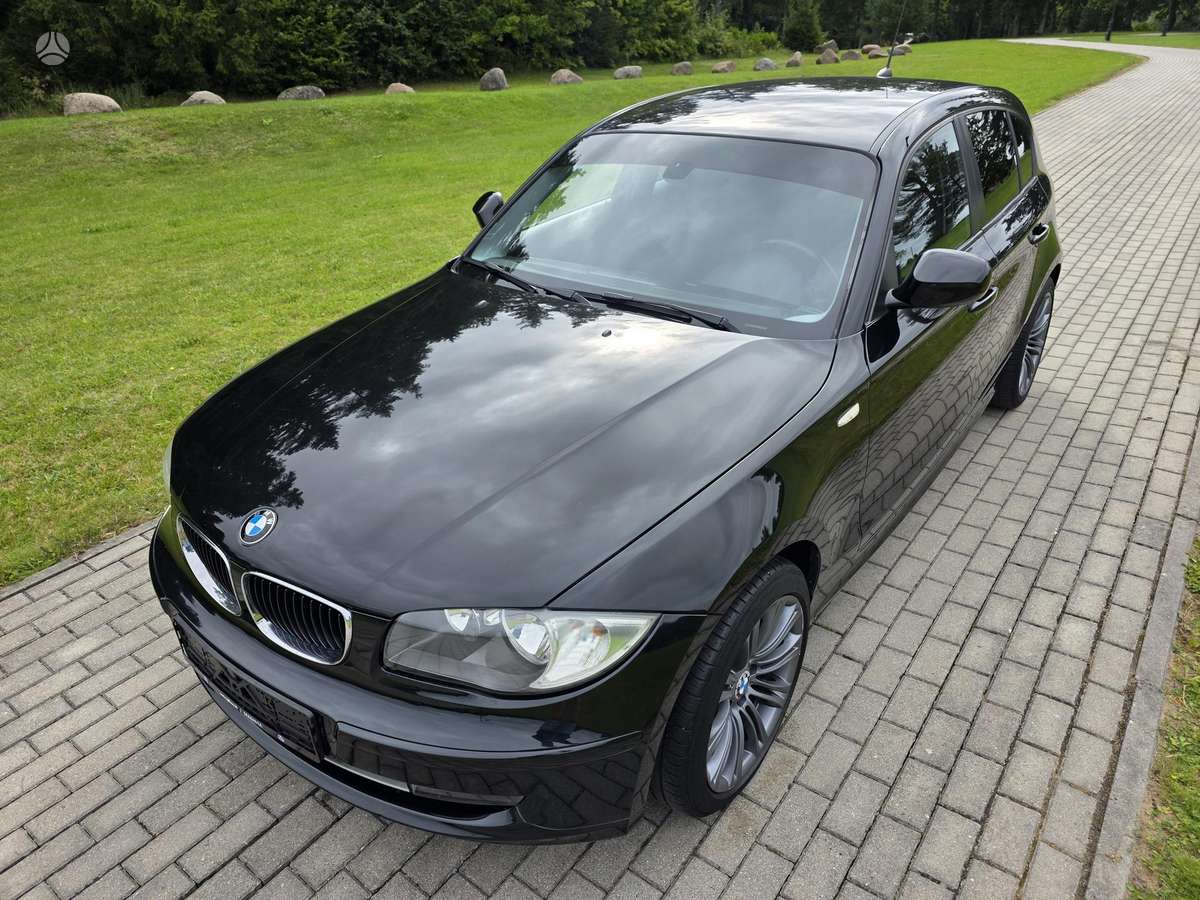 BMW 118, 2.0 l., Хэтчбек