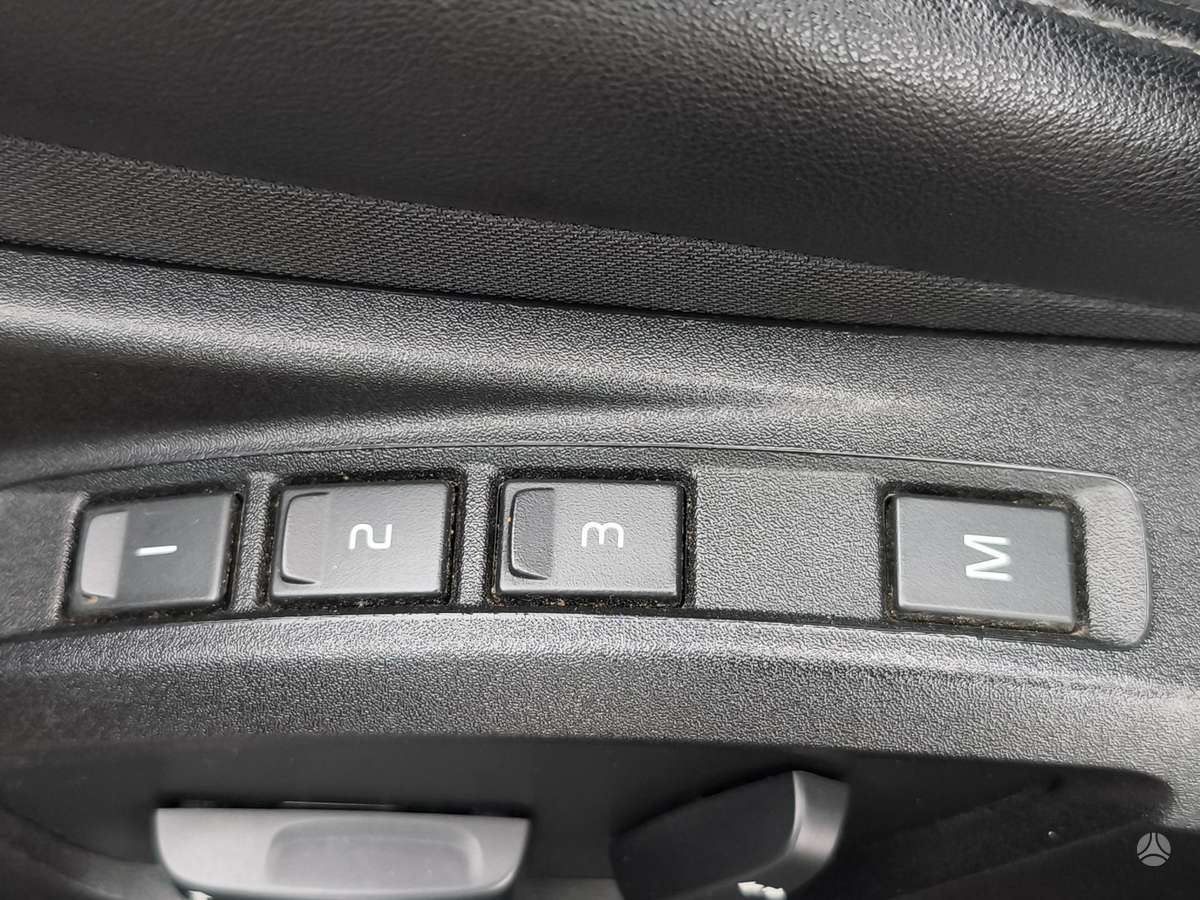 Volvo V40, 2.0 l., Хэтчбек