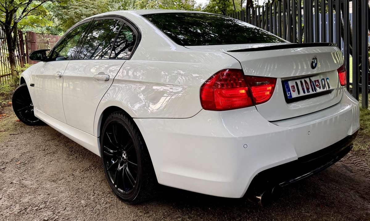 BMW 320, sedanas