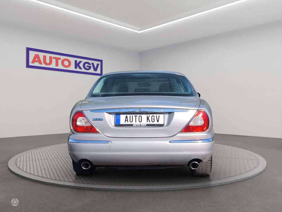 Jaguar XJ, 4.2 l., Седан