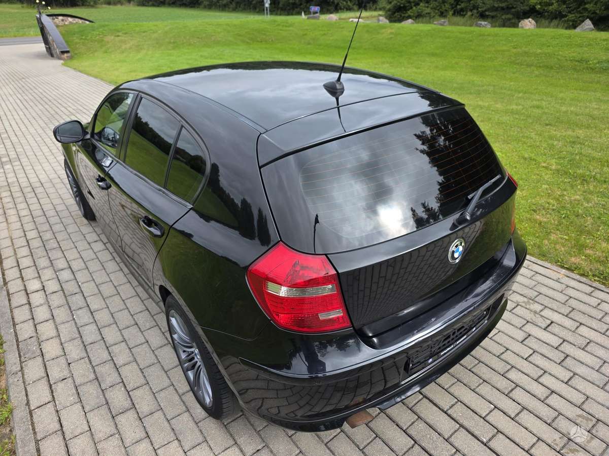 BMW 118, 2.0 l., hatchback