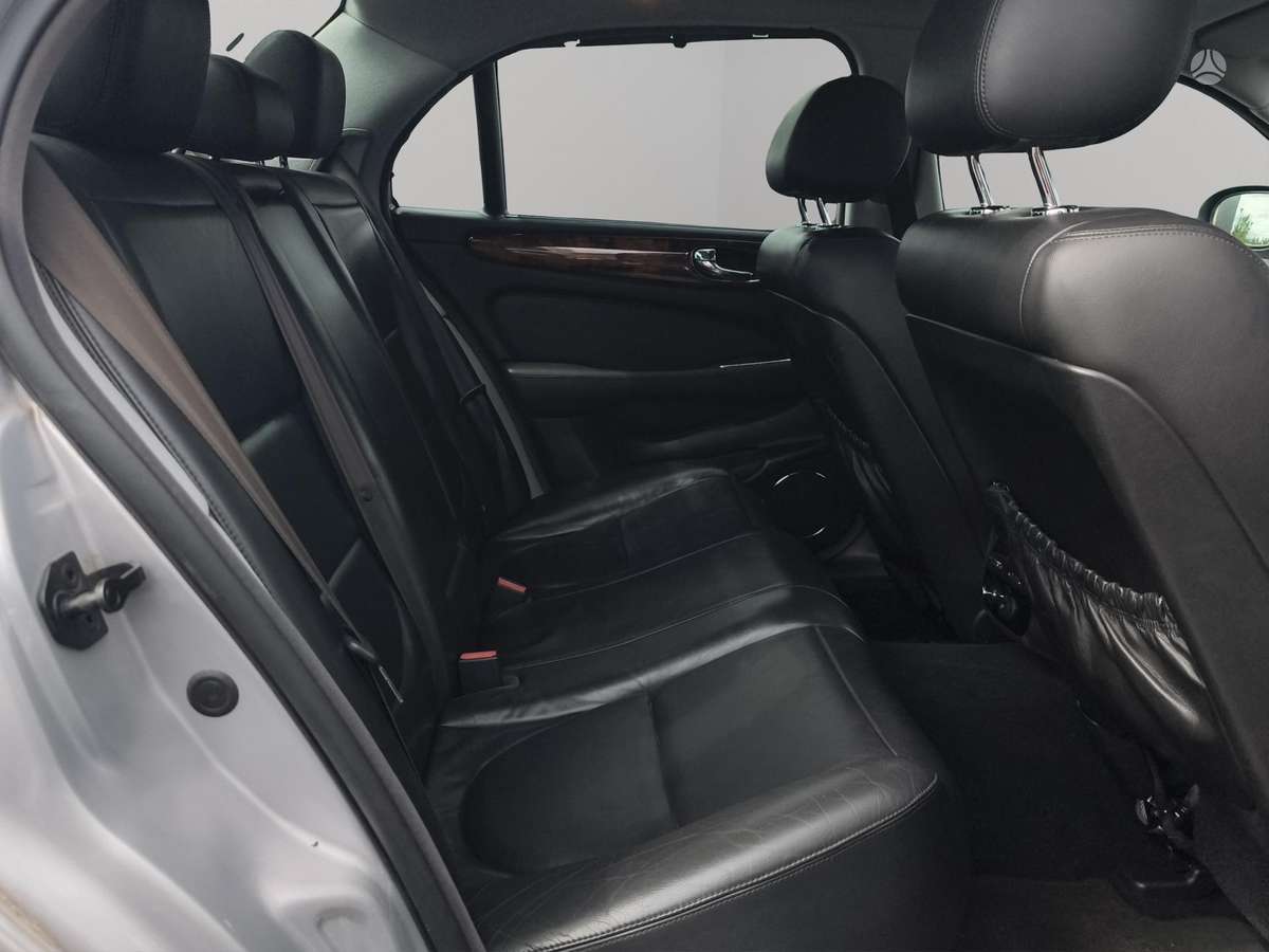 Jaguar XJ, 4.2 l., Седан