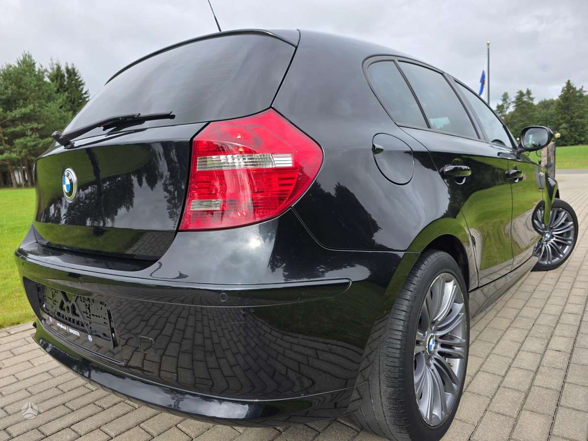 BMW 118, 2.0 l., hatchback