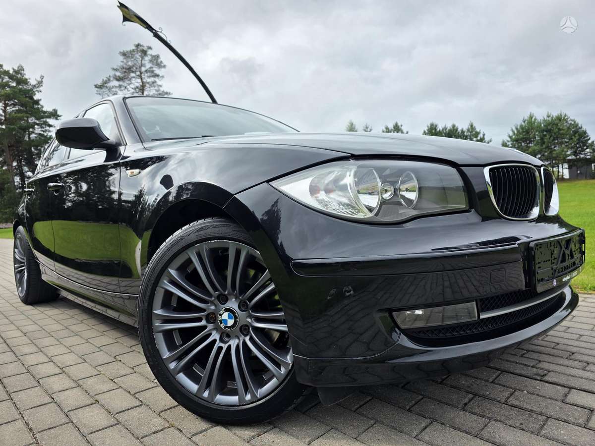 BMW 118, 2.0 l., Хэтчбек