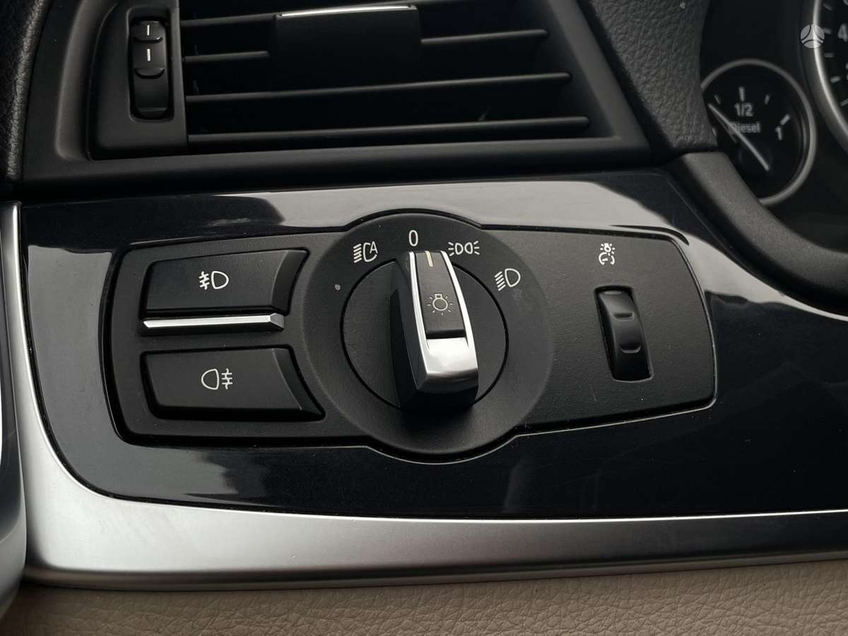 BMW 525, 3.0 l., Седан